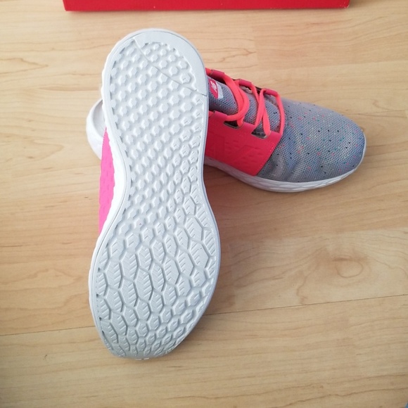 🆕️ Girls New Balance - Picture 7 of 8